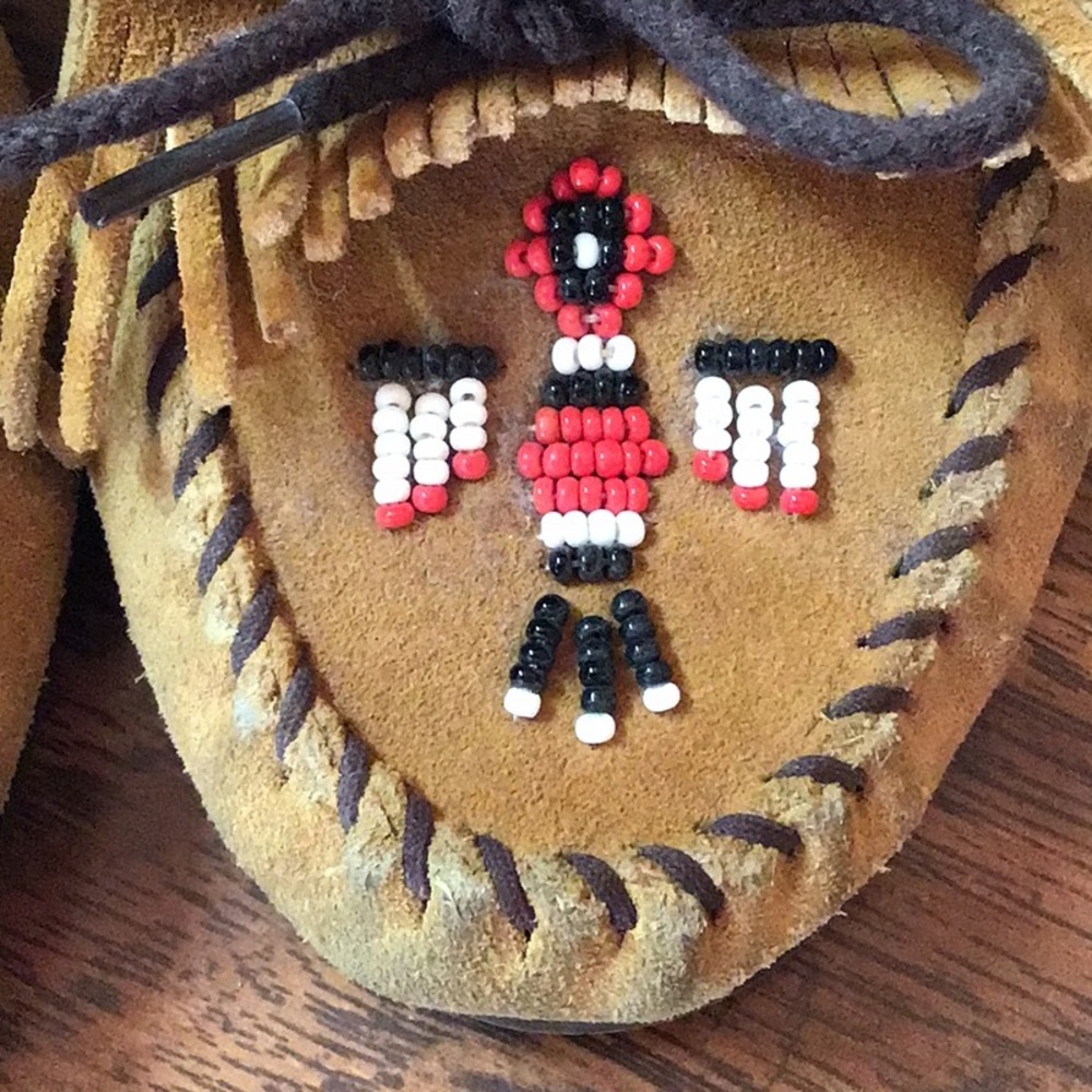 MINNETONKA MOCCASINS - Picture 2 of 9